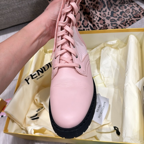 FENDI ROCKOKO LOGO COMBAT BOOT very good condition!! - Picture 6 of 16